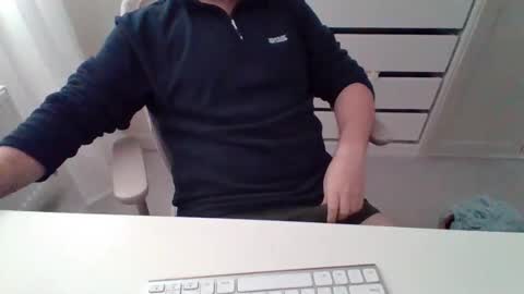 Snapshot of alfo267 chatting on 29, 10, 2025 WorkFromHomeFun online show from 29, 10, 2025