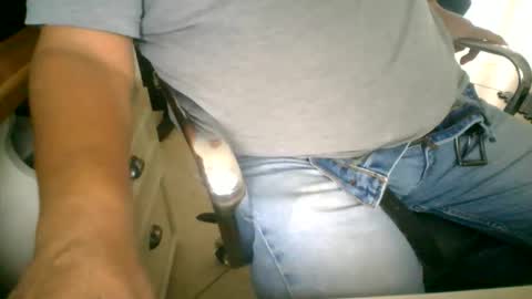 Snapshot of alfonsogomez110 chatting on 9, 6, 2026 Alfonso Gomez online show from 9, 6, 2026