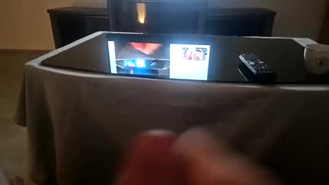 Snapshot of alfonz51 chatting on 19, 10, 2025 alfonz51 online show from 19, 10, 2025