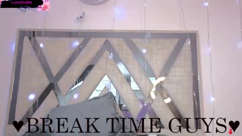 Carolina Join The Fan Club  online show from 22, 12, 2025