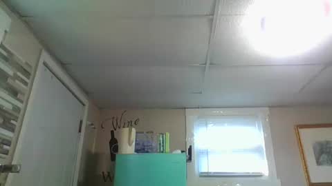 Snapshot of ali_tayler chatting on 4, 10, 2025 ali_tayler online show from 4, 10, 2025