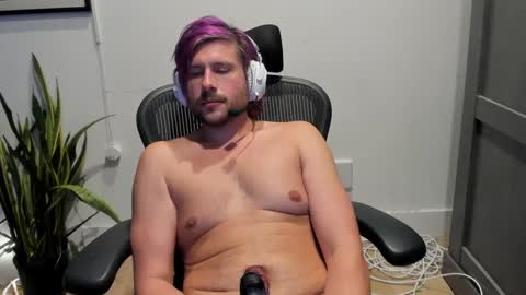 Snapshot of alibastersword chatting on 16, 1, 2025 Luke online show from 16, 1, 2025