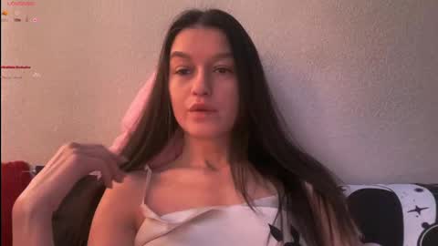 Snapshot of alice__grace_ chatting on 2, 3, 2025 your Alice online show from 2, 3, 2025