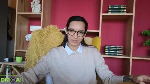 A R Y A  T I A online show from 20, 2, 2025