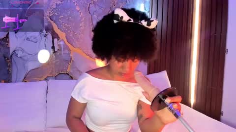 Mey online show from 7, 10, 2025