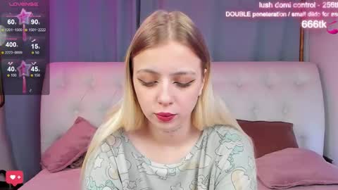Snapshot of alice_halle chatting on 6, 10, 2025 alice_halle online show from 6, 10, 2025