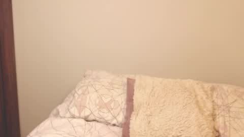 Snapshot of alice_middle01 chatting on 1, 10, 2025 Alice online show from 1, 10, 2025