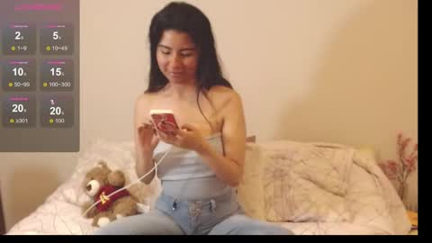 Snapshot of alice_middle01 chatting on 14, 10, 2025 Alice online show from 14, 10, 2025