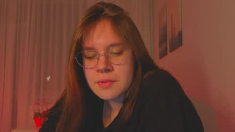 Snapshot of alice_miiiller chatting on 28, 4, 2026 Alice online show from 28, 4, 2026