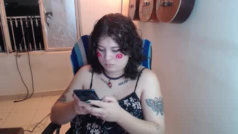 Snapshot of alice_psilocybe_sabina420 chatting on 16, 11, 2025 Alicia Aldara online show from 16, 11, 2025