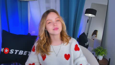 Snapshot of alice_tucci chatting on 11, 12, 2024 Alice online show from 11, 12, 2024