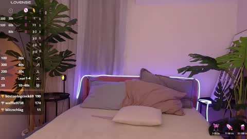 Snapshot of alice_walters chatting on 1, 3, 2025 Alice online show from 1, 3, 2025