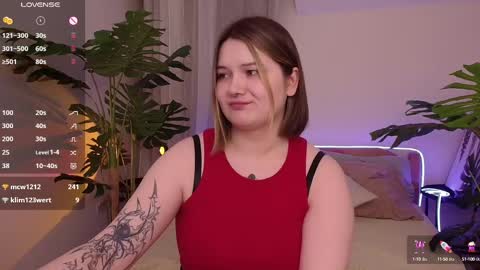 Snapshot of alice_walters chatting on 6, 3, 2025 Alice online show from 6, 3, 2025