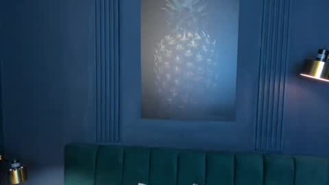 Snapshot of aliceandsia chatting on 10, 9, 2025 Alice and Asia online show from 10, 9, 2025