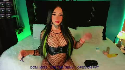 Snapshot of alicebby_bigcock19 chatting on 21, 4, 2026 Alice online show from 21, 4, 2026
