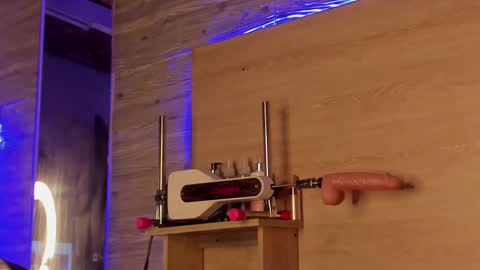 Alice  online show from 22, 2, 2025