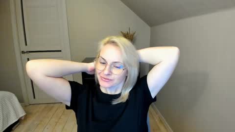 Alicee online show from 27, 2, 2025