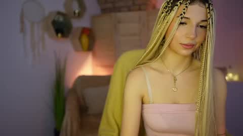 Snapshot of alicee_kiss chatting on 15, 12, 2024 Alicee Kiss online show from 15, 12, 2024