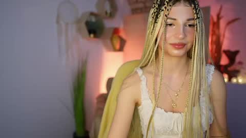 Snapshot of alicee_kiss chatting on 28, 12, 2024 Alicee Kiss online show from 28, 12, 2024