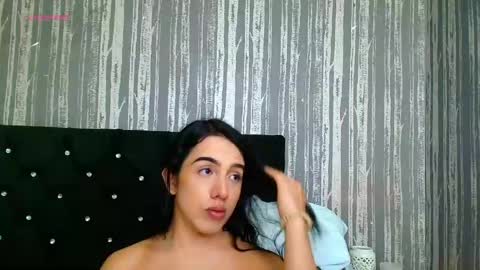 Snapshot of alicee_moonn chatting on 22, 4, 2026 alicee_moonn online show from 22, 4, 2026