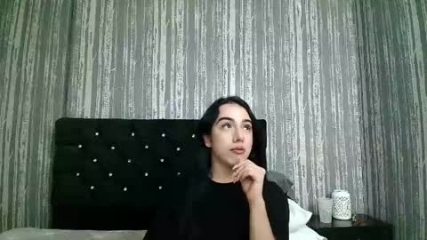 Snapshot of alicee_moonn chatting on 13, 5, 2026 alicee_moonn online show from 13, 5, 2026