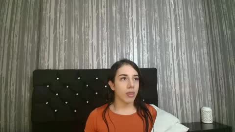 Snapshot of alicee_moonn chatting on 23, 5, 2026 alicee_moonn online show from 23, 5, 2026