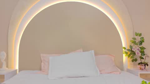 Snapshot of alicee_rodriguez chatting on 17, 10, 2025 alice online show from 17, 10, 2025