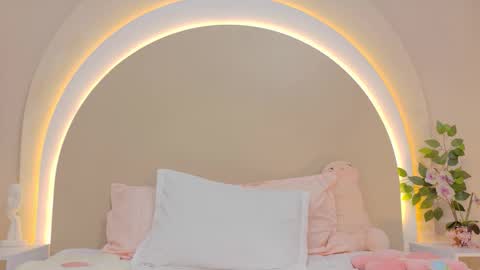 Snapshot of alicee_rodriguez chatting on 30, 10, 2025 alice online show from 30, 10, 2025