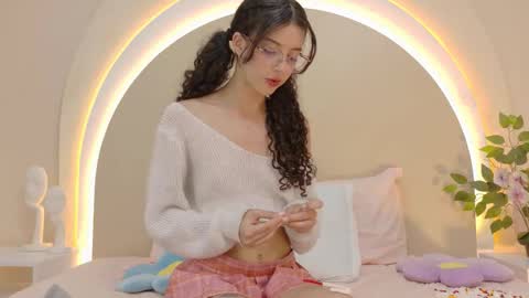 Snapshot of alicee_rodriguez chatting on 29, 11, 2025 alice online show from 29, 11, 2025