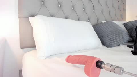 Alice  online show from 14, 1, 2025