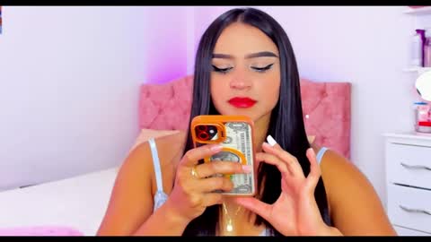 Snapshot of alicekiing_ chatting on 20, 1, 2025 ALICEKIING online show from 20, 1, 2025