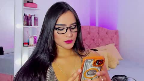 Snapshot of alicekiing_ chatting on 6, 2, 2025 ALICEKIING online show from 6, 2, 2025