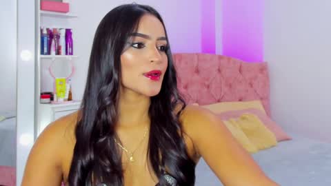 Snapshot of alicekiing_ chatting on 25, 2, 2025 ALICEKIING online show from 25, 2, 2025