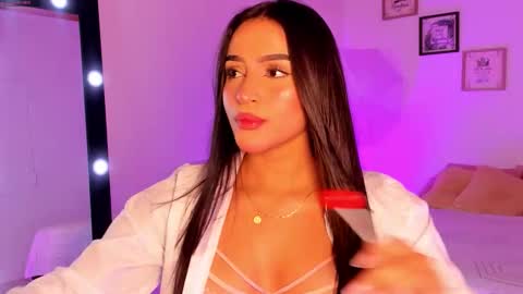 Snapshot of alicekiing_ chatting on 21, 9, 2025 ALICEKIING online show from 21, 9, 2025