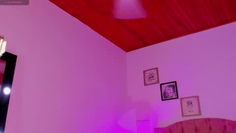 Snapshot of alicekiing_ chatting on 30, 9, 2025 ALICEKIING online show from 30, 9, 2025