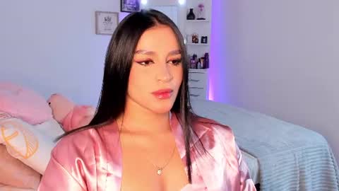 Snapshot of alicekiing_ chatting on 25, 6, 2026 ALICEKIING online show from 25, 6, 2026