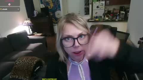 Snapshot of aliceliddell710 chatting on 11, 9, 2025 Alice Liddell online show from 11, 9, 2025