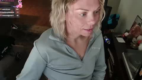 Snapshot of aliceliddell710 chatting on 27, 9, 2025 Alice Liddell online show from 27, 9, 2025