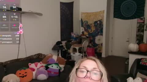 Snapshot of aliceliddell710 chatting on 5, 10, 2025 Alice Liddell online show from 5, 10, 2025