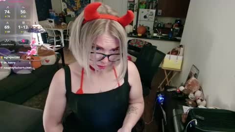 Snapshot of aliceliddell710 chatting on 9, 10, 2025 Alice Liddell online show from 9, 10, 2025