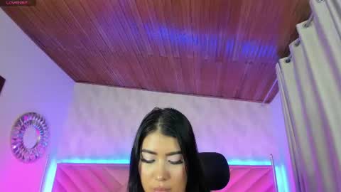 Snapshot of alices_kingsley chatting on 7, 6, 2026 Alice online show from 7, 6, 2026