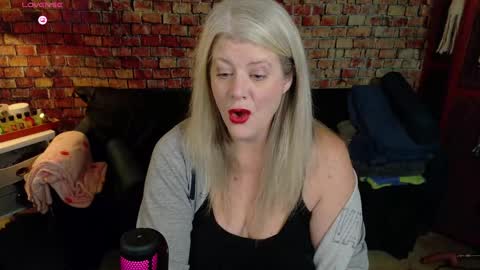 Snapshot of alicescuriosity chatting on 22, 1, 2025 Alices Curiosity online show from 22, 1, 2025