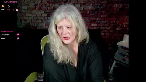 Snapshot of alicescuriosity chatting on 26, 2, 2025 Alices Curiosity online show from 26, 2, 2025