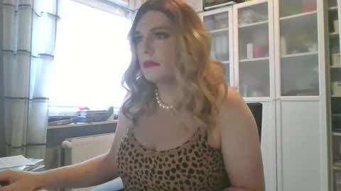 Alice online show from 24, 10, 2025