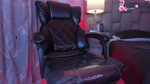 Alicestevens online show from 15, 5, 2026