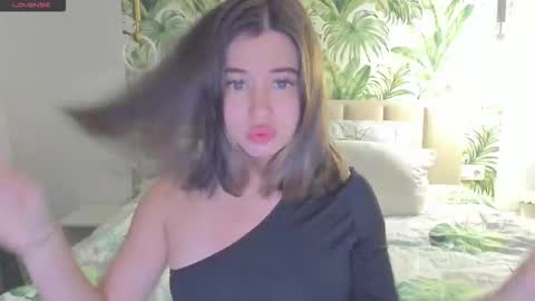 Snapshot of alicetuker chatting on 28, 9, 2025 Alice online show from 28, 9, 2025