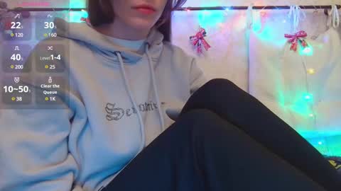 AliceWoolfy online show from 5, 1, 2025