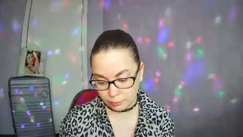 AlicexFresh online show from 9, 4, 2026