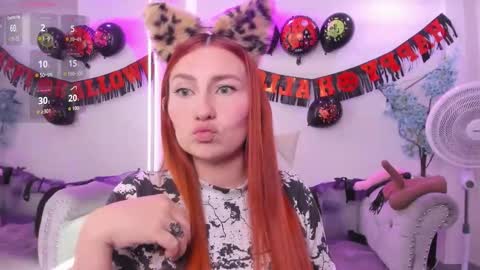 Snapshot of alicia_leclair chatting on 1, 11, 2025 alicia online show from 1, 11, 2025