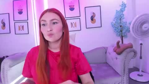 Snapshot of alicia_leclair chatting on 26, 11, 2025 alicia online show from 26, 11, 2025